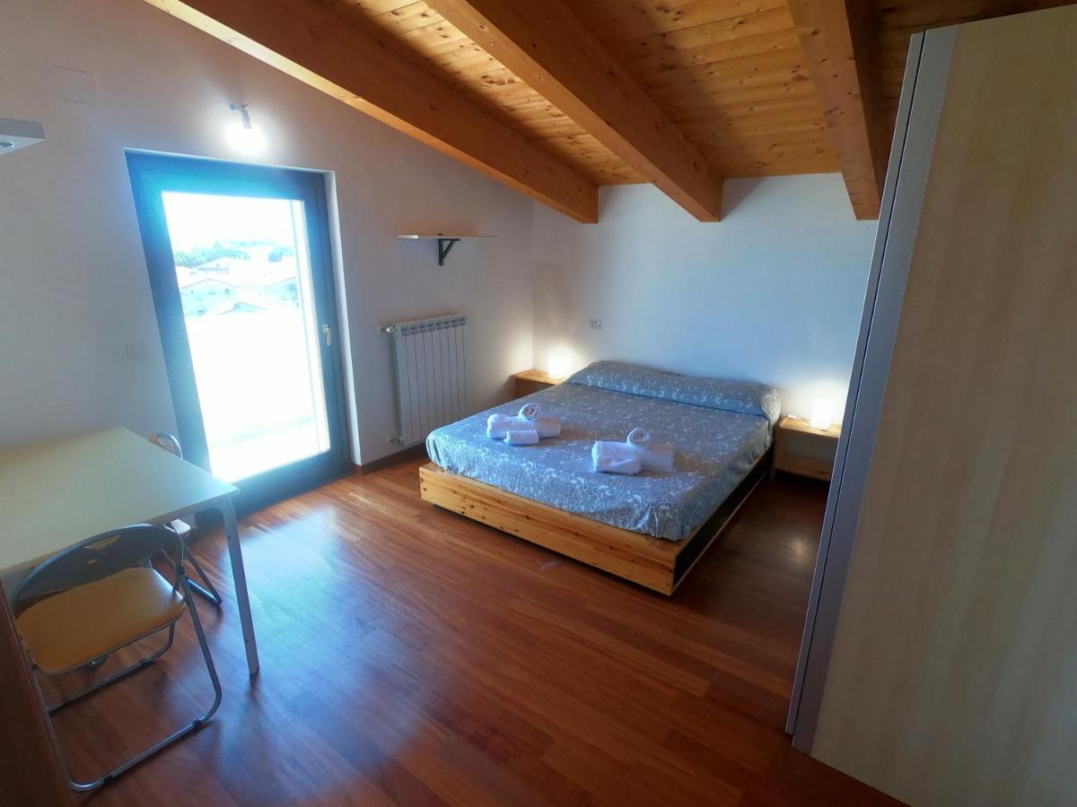 Attico Petfriendly Con Terrazzo, Via Del Borgo Apartman Montesilvano Marina Kültér fotó