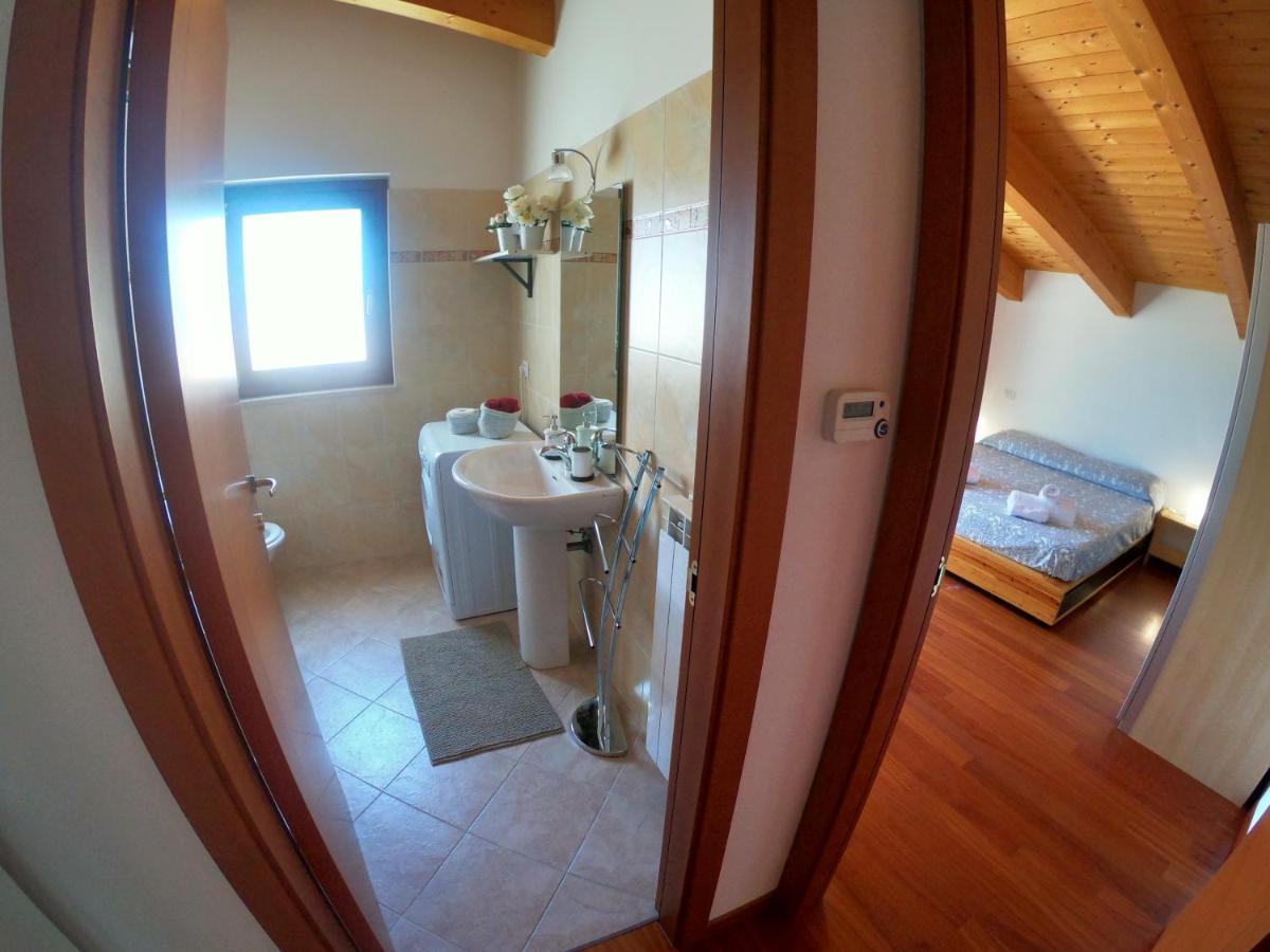 Attico Petfriendly Con Terrazzo, Via Del Borgo Apartman Montesilvano Marina Kültér fotó